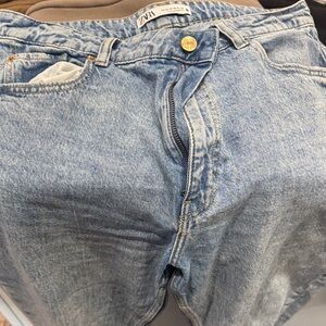 Levi's Women's Classic Blue Straight Leg Jeans